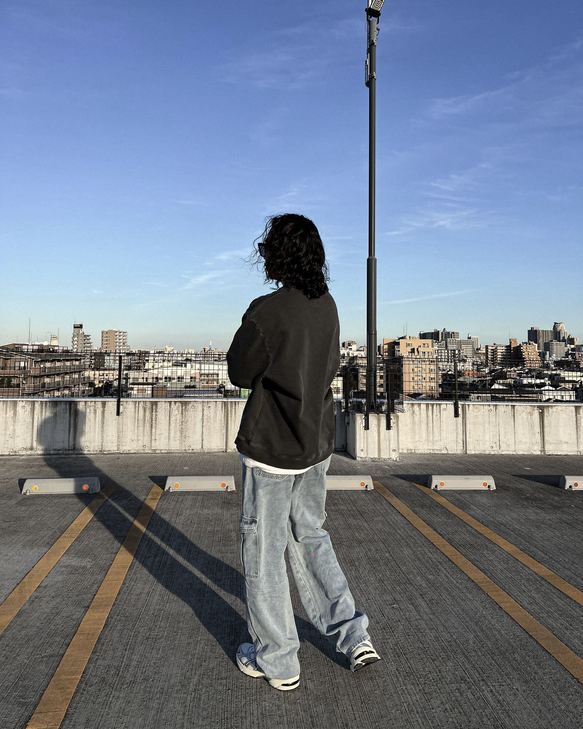 Heavy weight pigment crew neck sweat