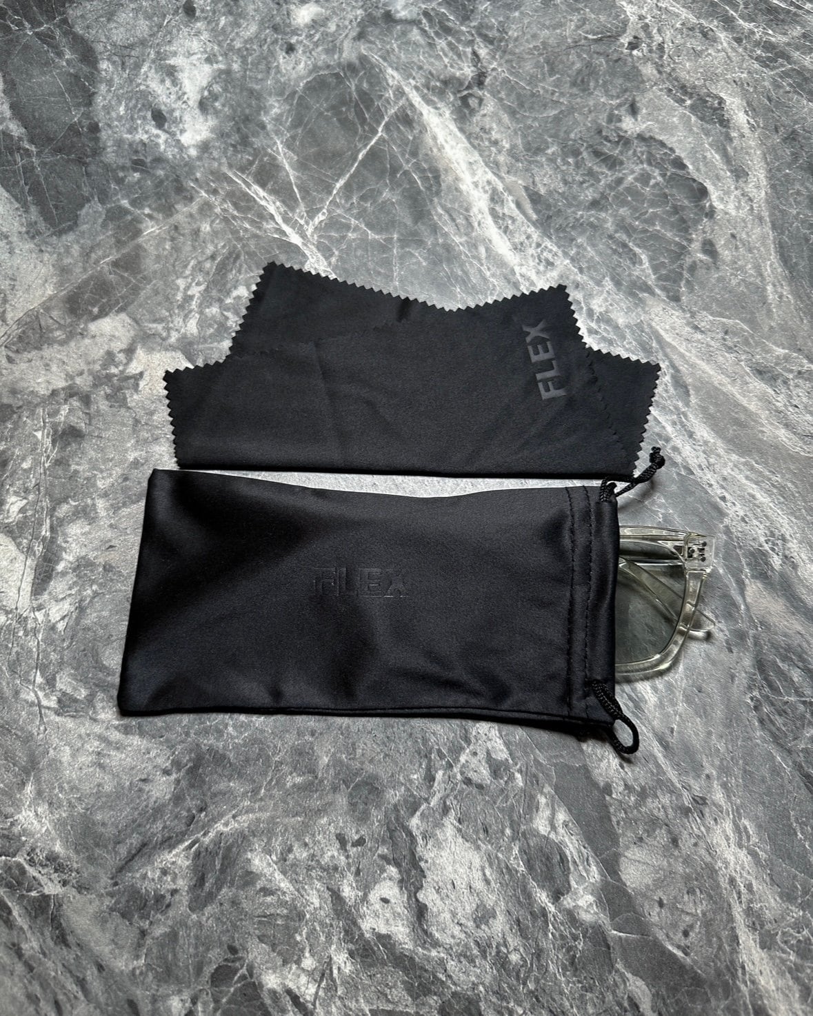 eyewear poach & Cloth set