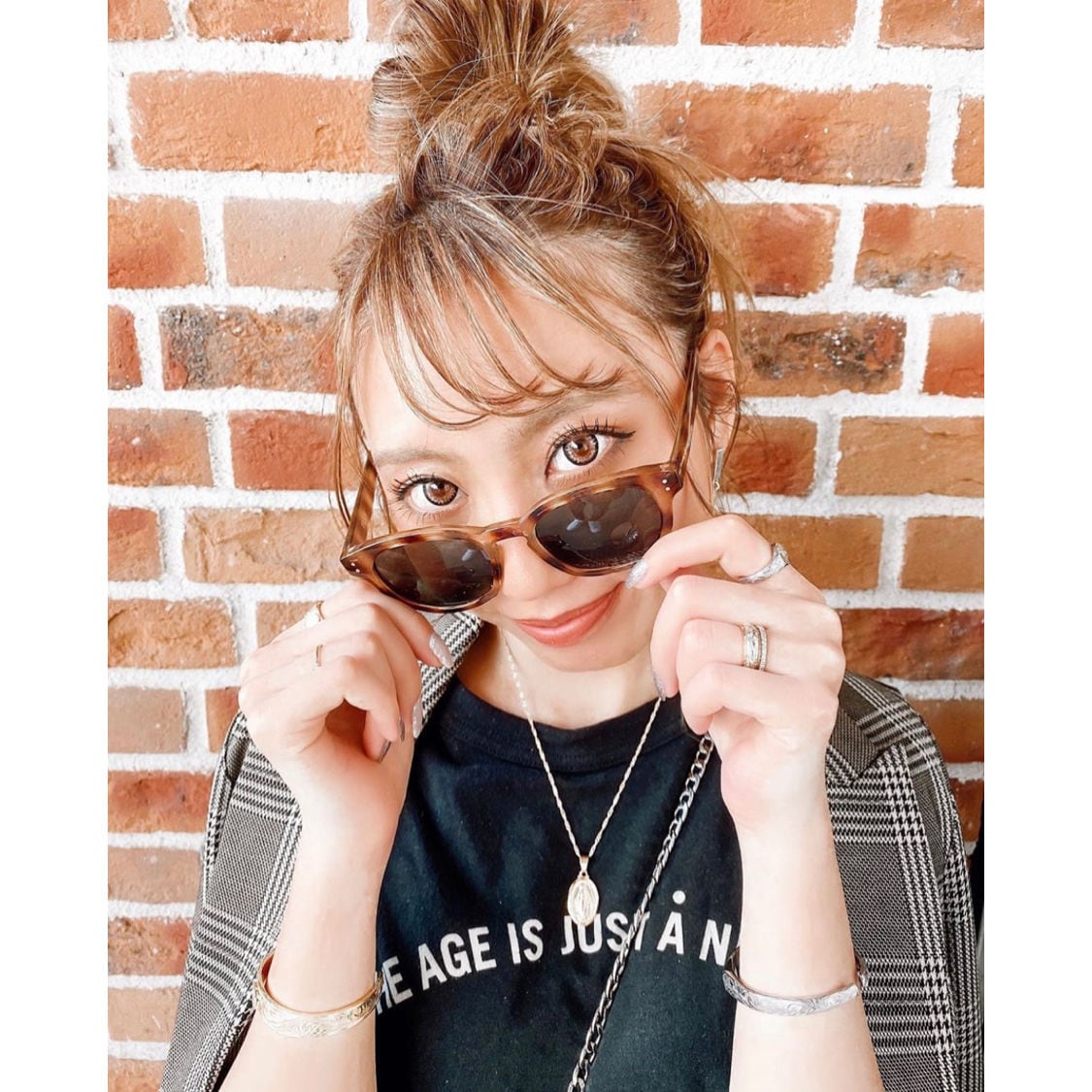 round wellington sunglasses