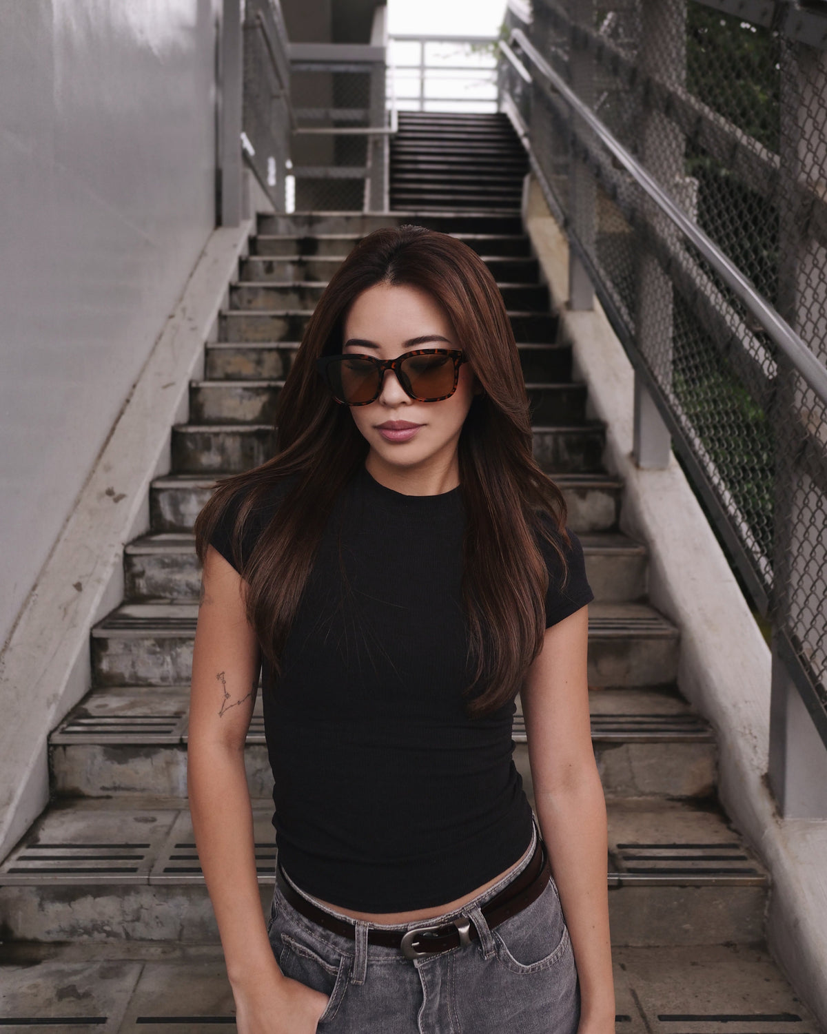 調光・偏光レンズ搭載 square wide sunglasses