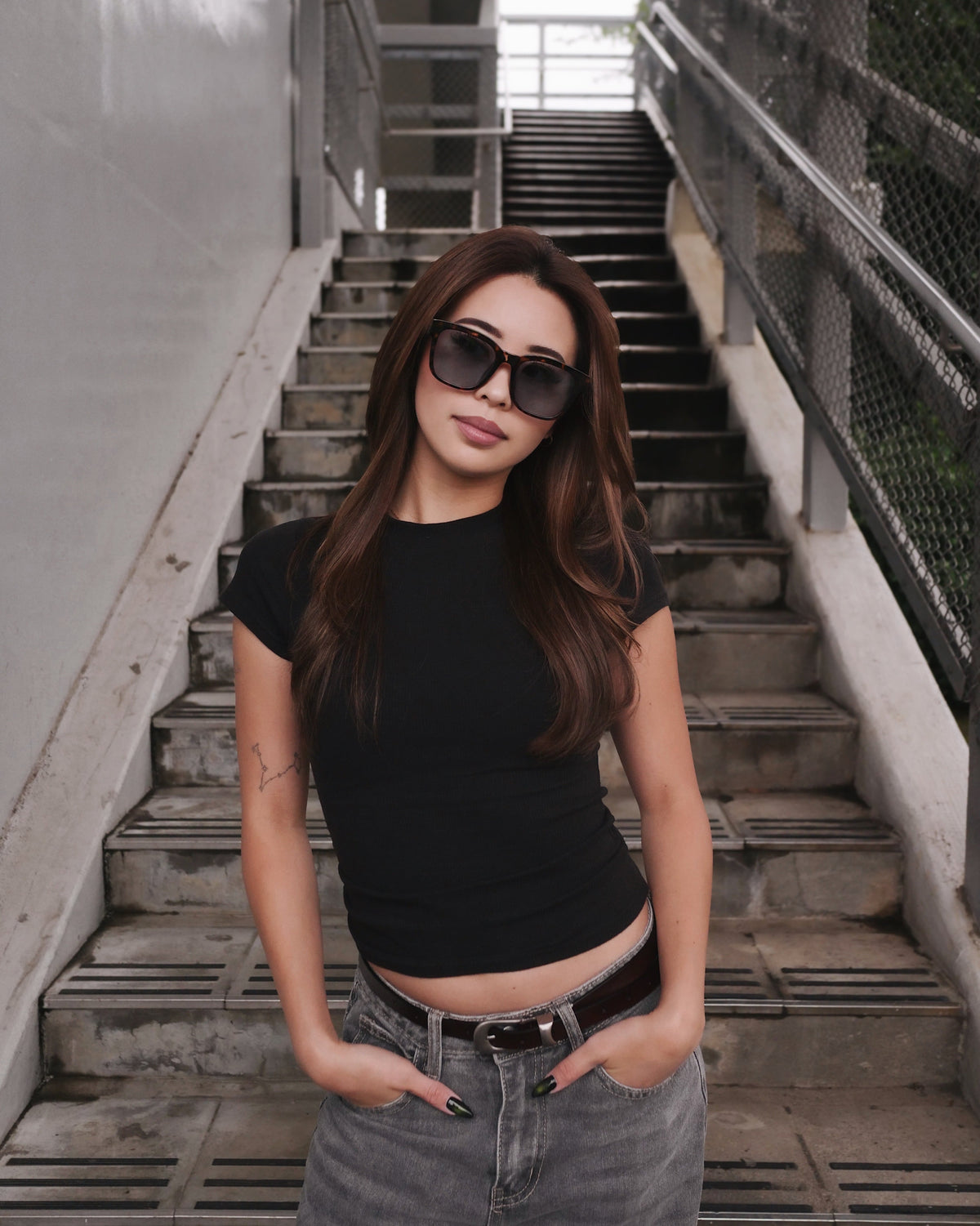 調光・偏光レンズ搭載 square wide sunglasses
