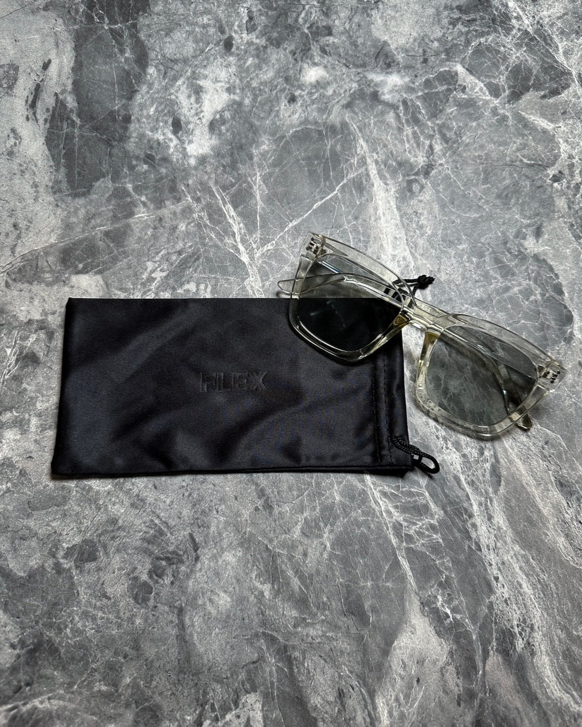 eyewear poach & Cloth set