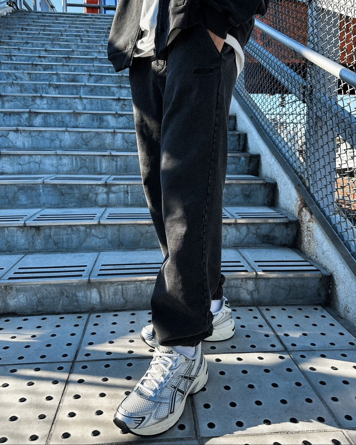 Heavy weight pigment sweat pants